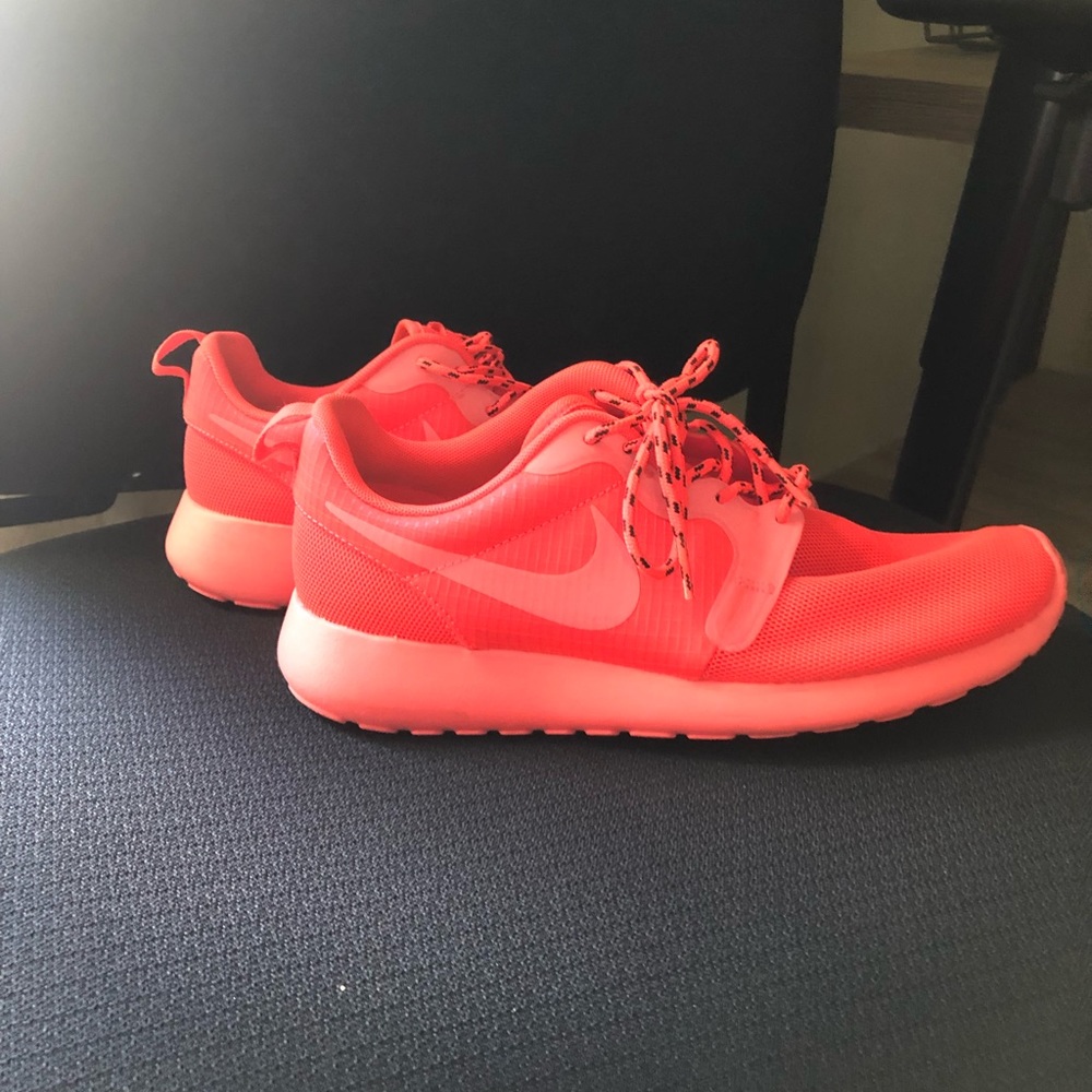 NIKE Sneakers Women’s 8.5